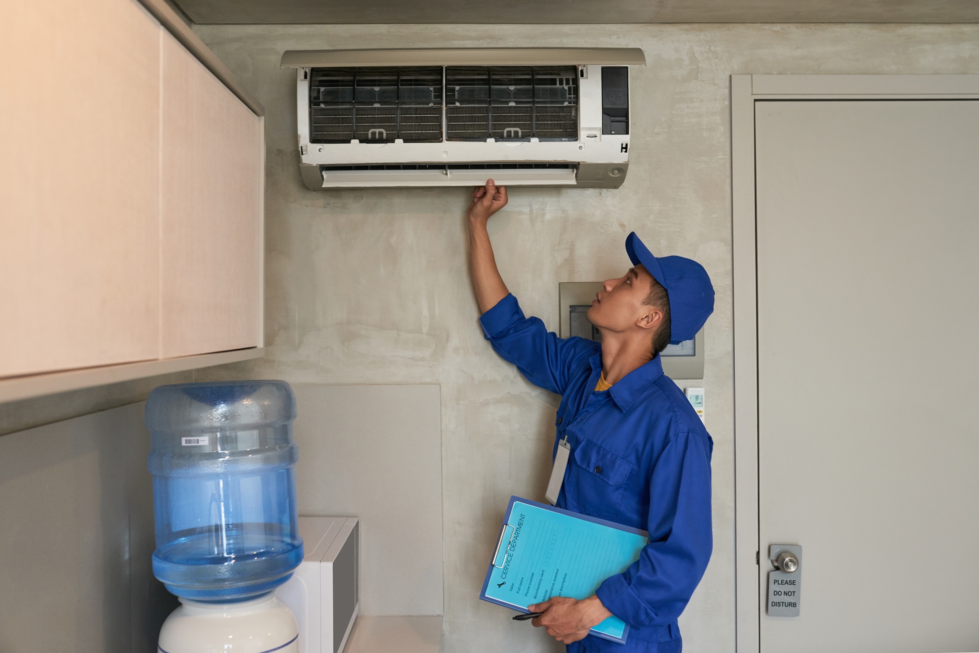 Common Problems with Refrigerant in Split System Air Conditioners