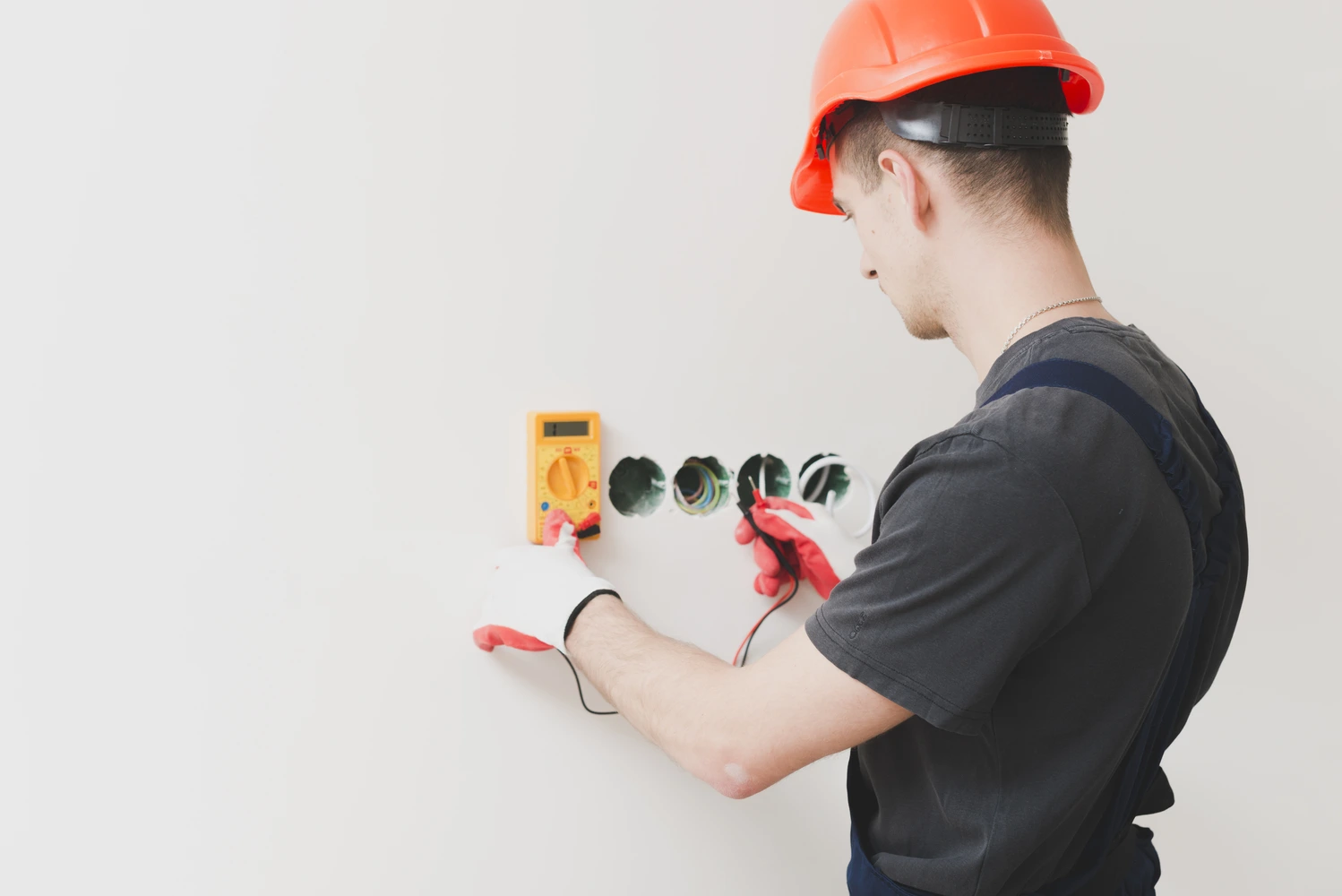 How Much Does a Residential Electrician Cost in Melbourne?
